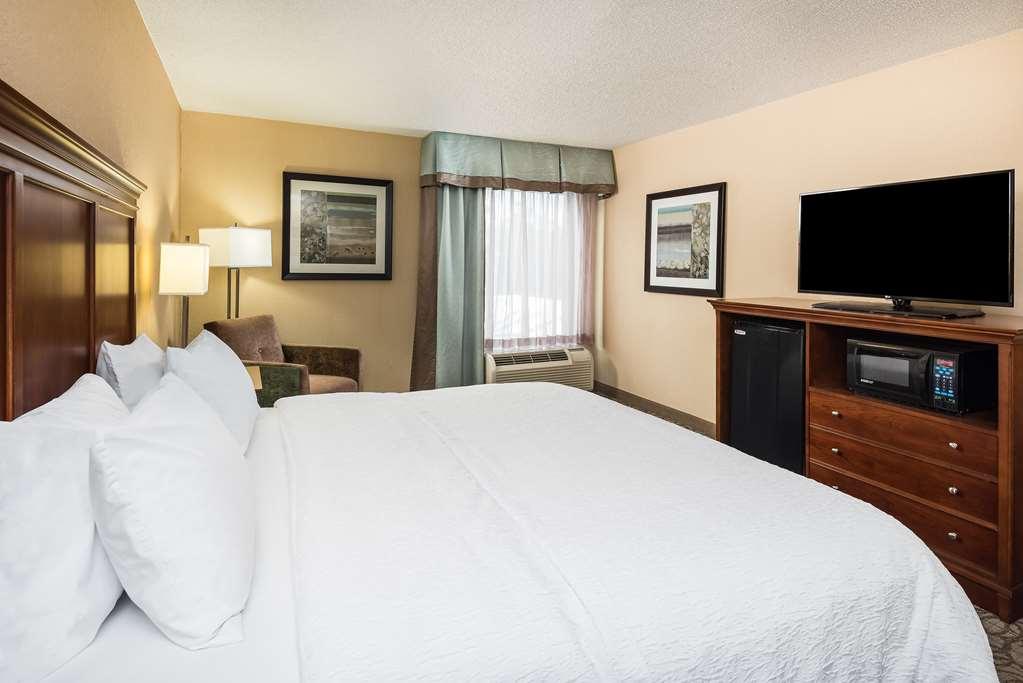 Hampton Inn Gainesville Room photo